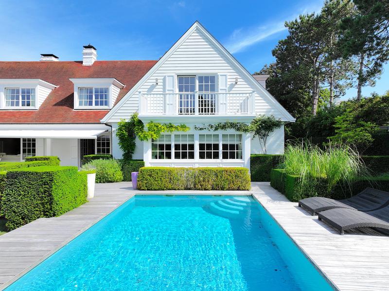 Moradia de férias espaçosa em Knokke com piscina exterior grande